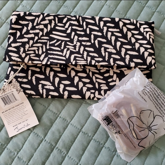 Sseko Bags Sseko Convertible Crossbody In Kawa Poshmark